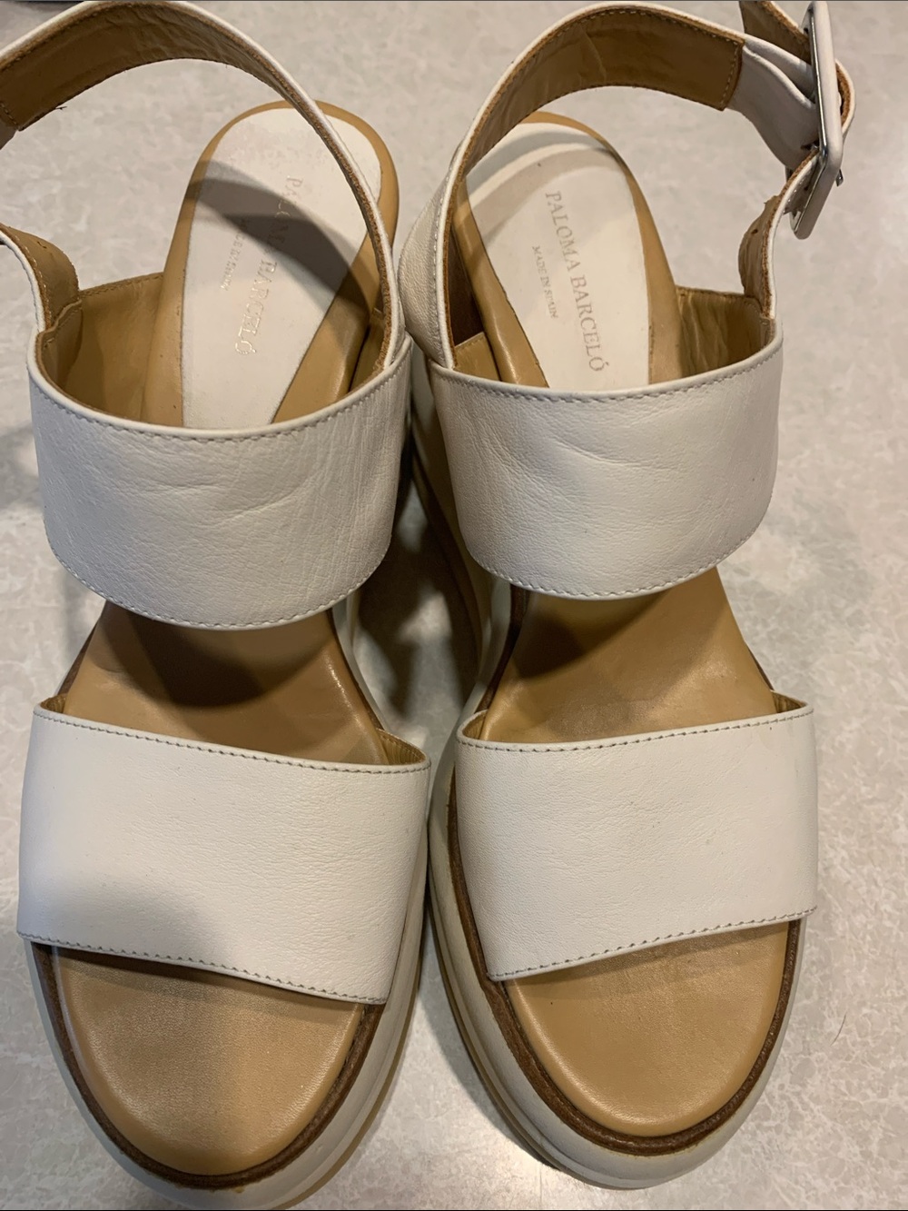 Paloma Barcelo White Leather Platform Sandals with Tan Insole        Size 9